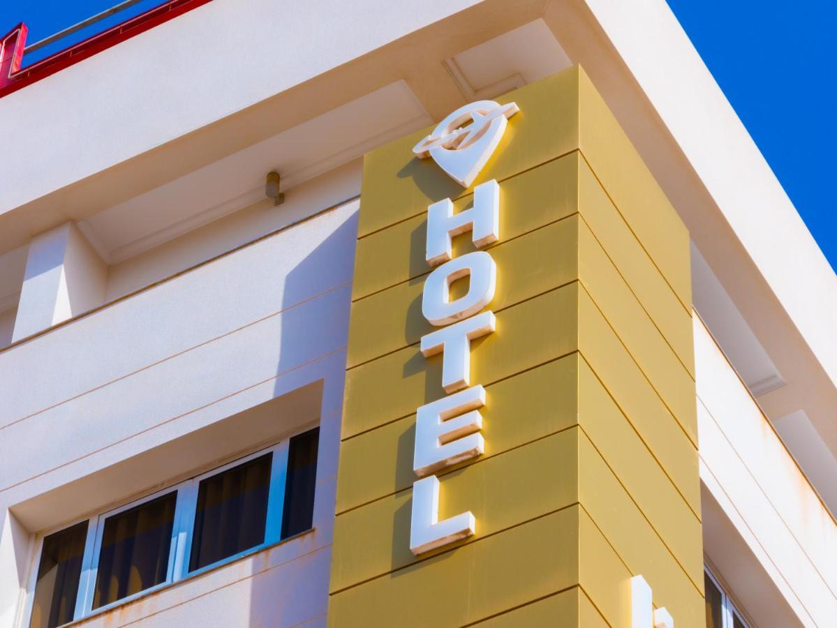 Hotel L'Aeroport Nador Dış mekan fotoğraf