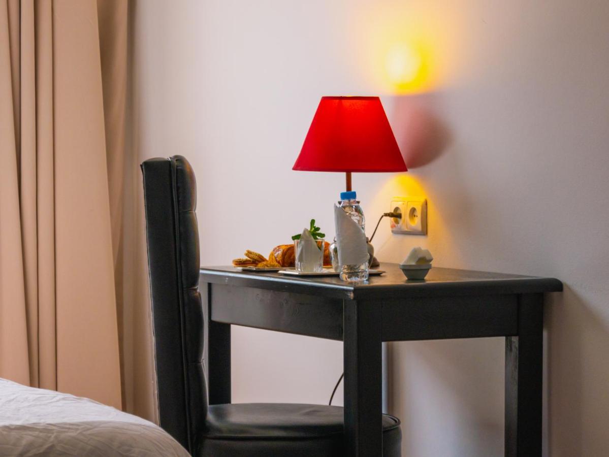 Hotel L'Aeroport Nador Dış mekan fotoğraf